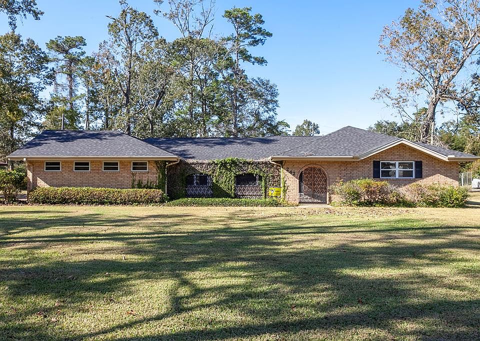 1st image of 242 W Pineshadows Dr
