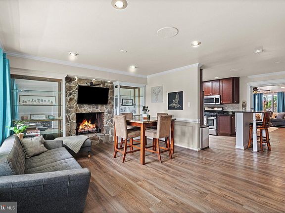 4th image of 4802 Eubank St