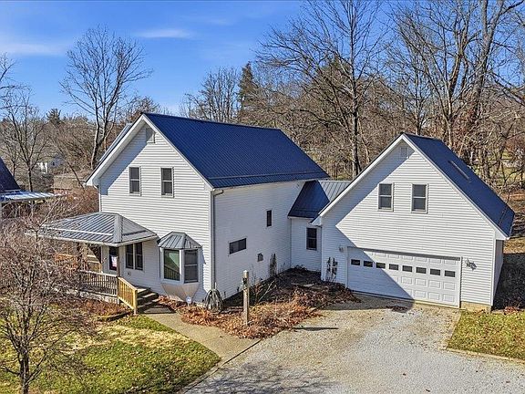 2nd image of 106 Meadow Ln