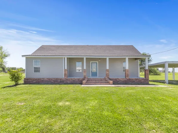 151 Ednas Rd, Lake Charles, LA 70607