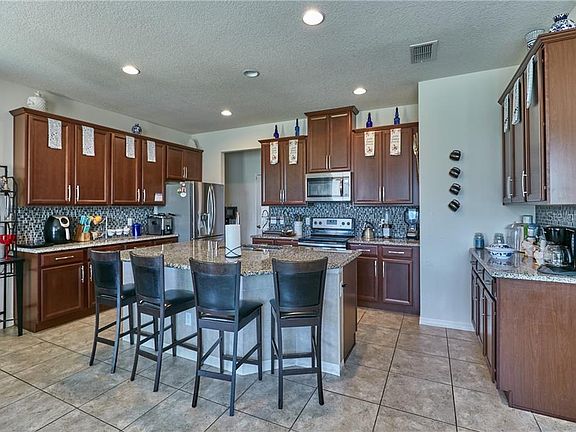 3rd image of 3770 Prairie Reserve Blvd