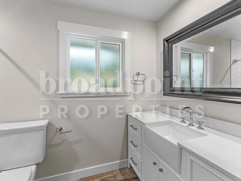 2113 Sleepy Hollow Rd — Photo 19