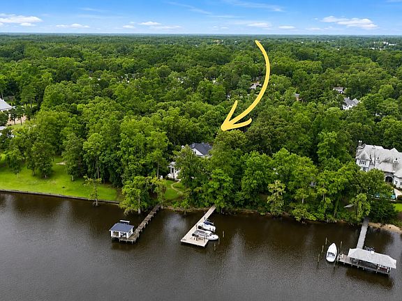 3rd image of 5115 Trent Woods Drive