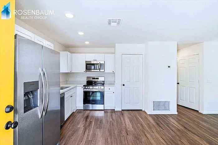 1106 E Papago St #1106B — Photo 2