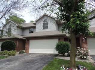 2208 Jasmine Dr, Crest Hill, IL 60403