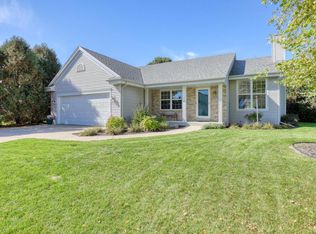 419 Majeskie DRIVE, Pewaukee, WI 53072