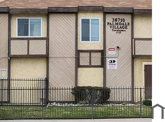 3 bed, 1156 sqft, $2,640 — Photo 3