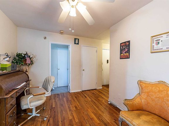 4th image of 711 Shore Rd APT 2L