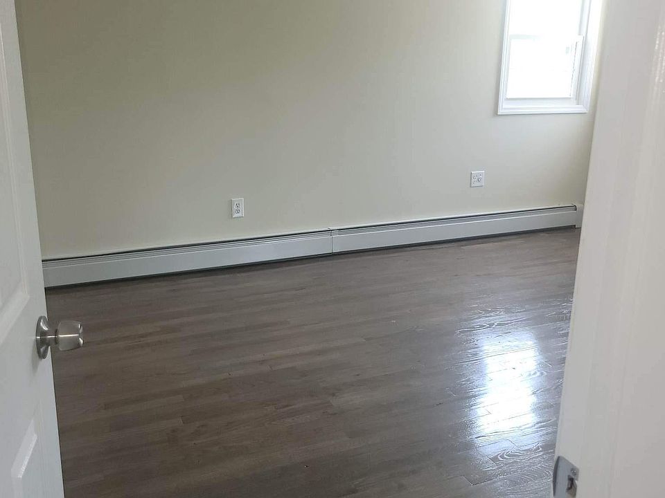 1st image of 157-00 116th Ave #2