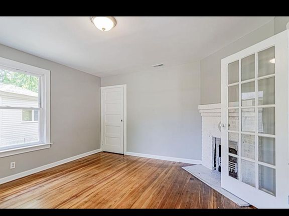 2nd image of 208 Maloy St