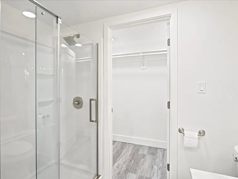 601 Poplar Ave — Photo 21