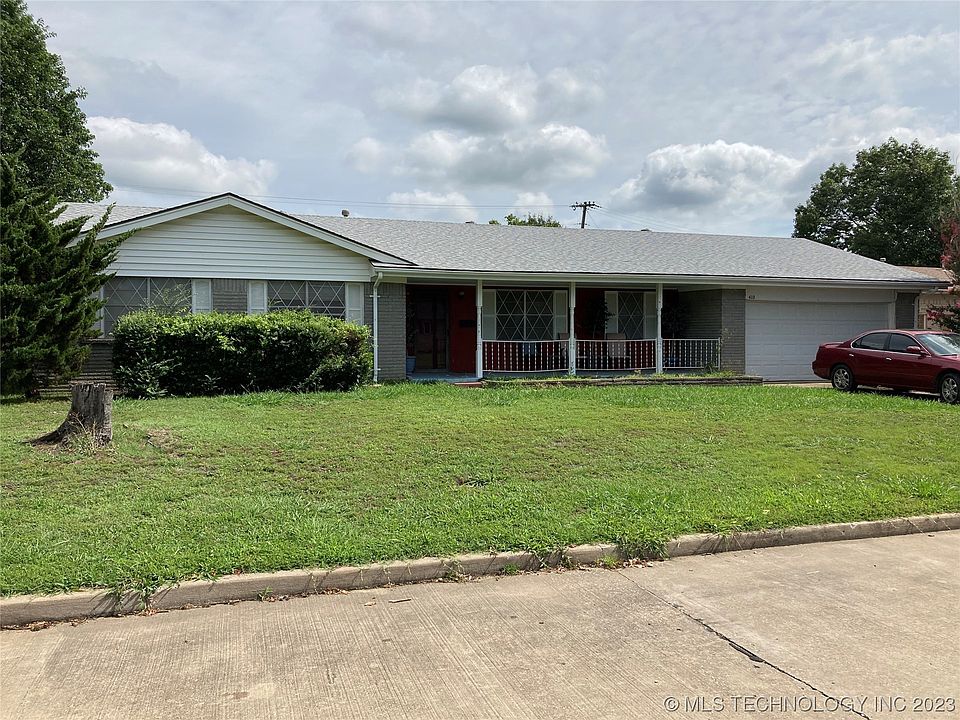 1st image of 410 E Woods Ln