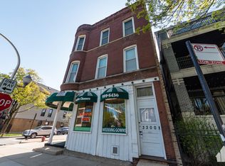 330 N Racine Ave #3, Chicago, IL 60607