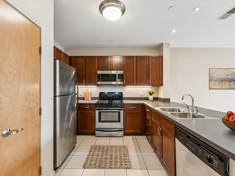 Crocker Park Living — Photo 14