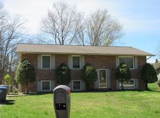 1309 Panay Rd, Kingsport, TN 37660