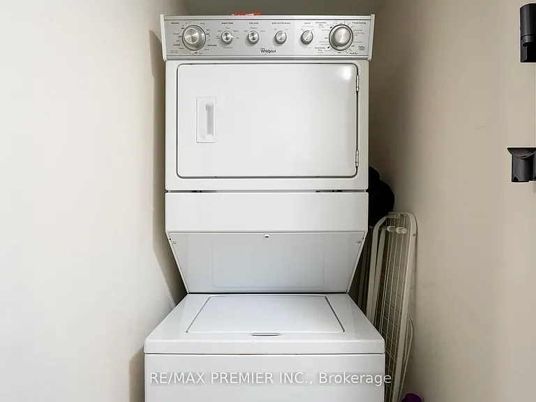 26 Bruce St #B02 — Photo 13
