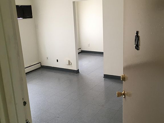 4th image of 1420 16th St #1