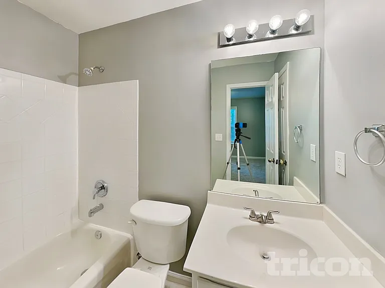 2242 Rosemoore Walk — Photo 13