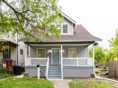 12544 E Canfield St, Detroit, MI, 48215