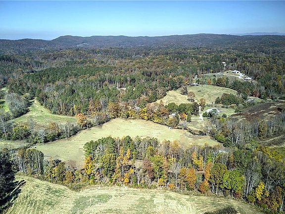 2nd image of 715 E Cochran Rd SE