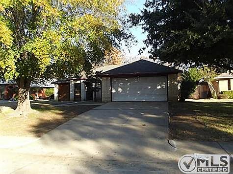 1st image of 210 Manana Dr