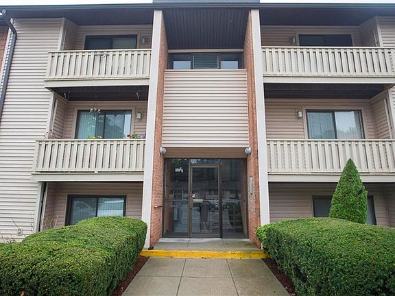 2nd image of 1145 Hartford Ave #1A