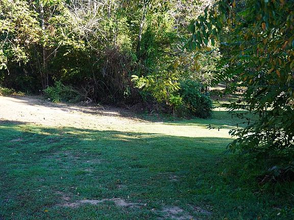 5th image of 436 Woods Dr