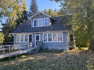 204 3rd St SE, Hinckley, MN 55037
