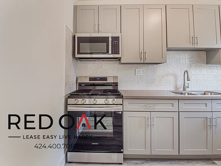 1056 S Normandie Ave #110 — Photo 8