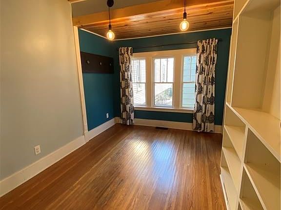 5th image of 173 Whitney Pl