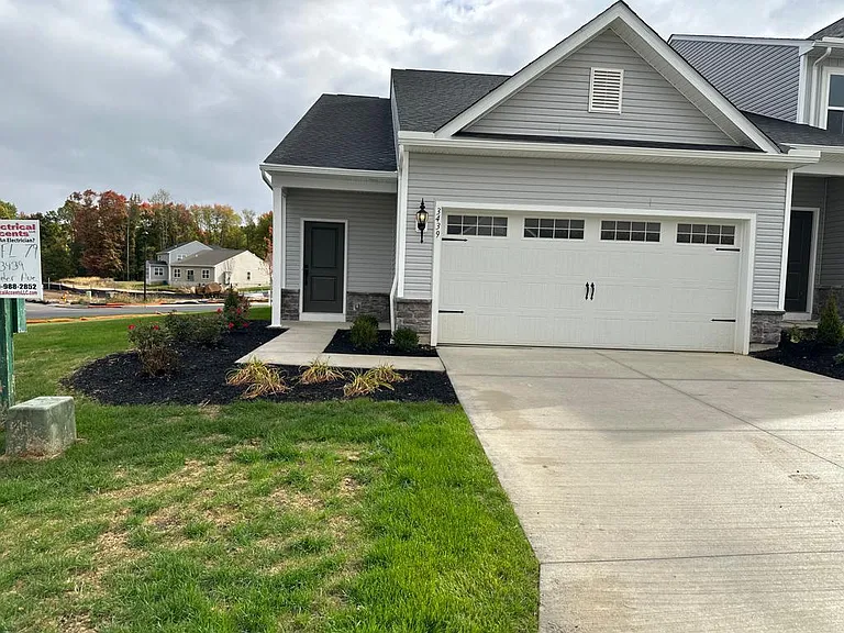 3439 Alder Ave — Photo 1