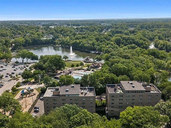 2nd image of 101 S Rocky River Dr APT 405