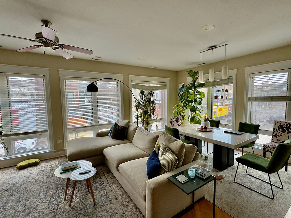 1st image of 1031 W Belmont Ave #2E