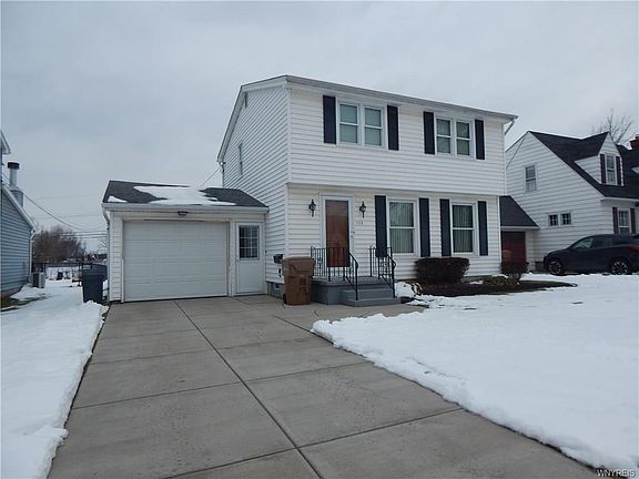 2nd image of 144 Woodridge Ave