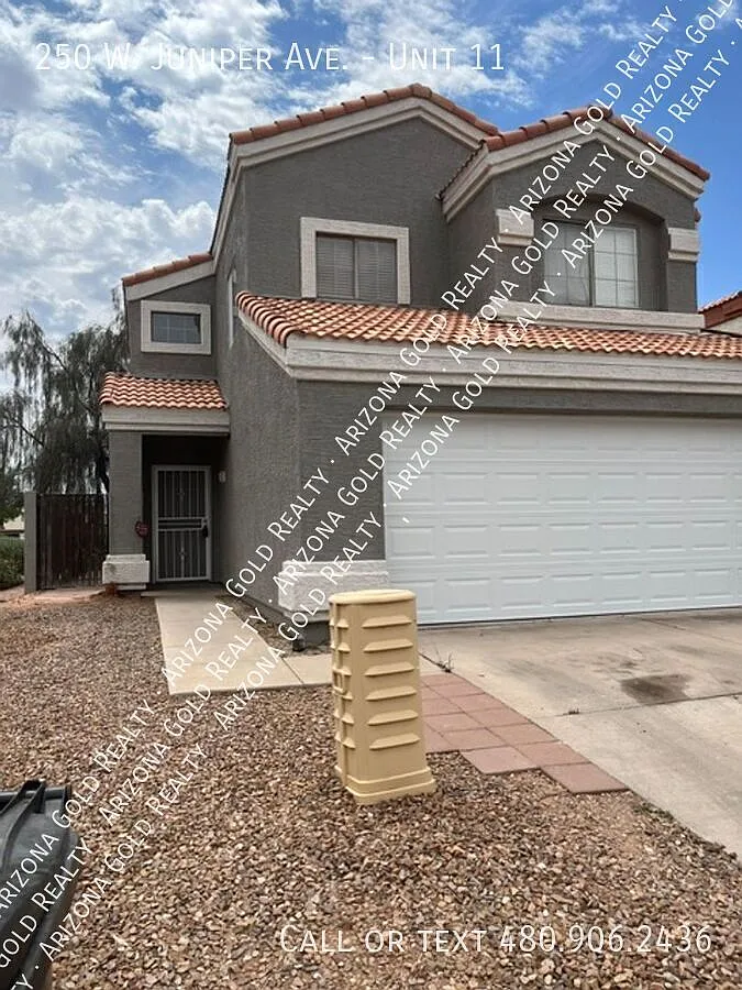 Building Photo - 250 W Juniper Ave #11