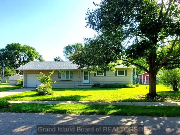 2239 Cochin St, Grand Island, NE 68801