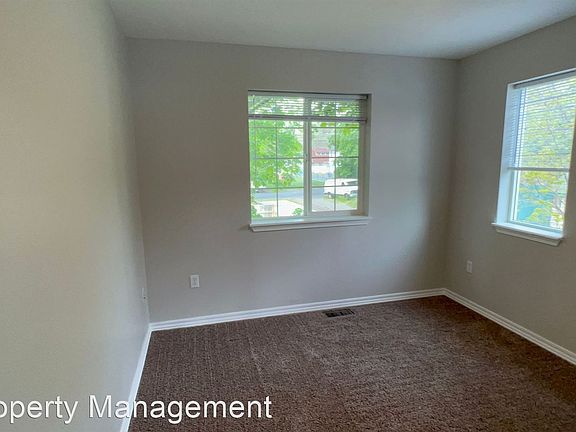 5th image of 711 E Augusta Ave #11155043