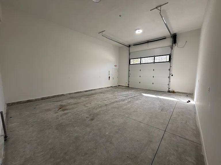 3 Enterprise Ct #B — Photo 18