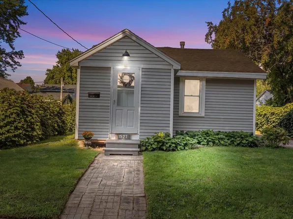 1527 North Hall AVENUE, Appleton, WI 54911