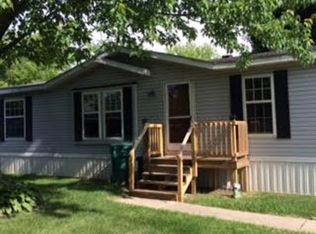 5912 Victoria St, Belleville, MI
