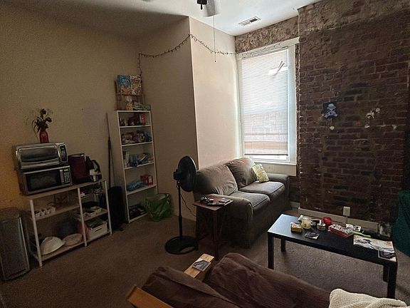 4th image of 1114 W Cary St APT 6
