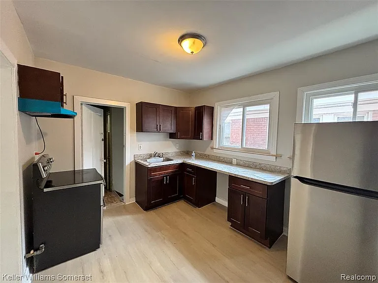 3025 Tuxedo St — Photo 4