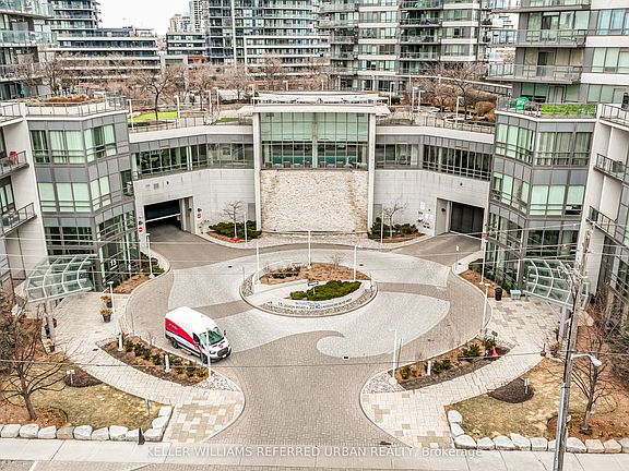 4th image of 15 Legion Rd #1002