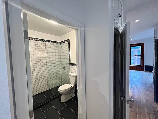 Rented by Highline Residential | media 7