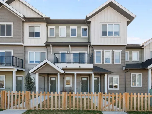 24 W Rivercrest Dr #1503, Cochrane, AB T4C 2C5