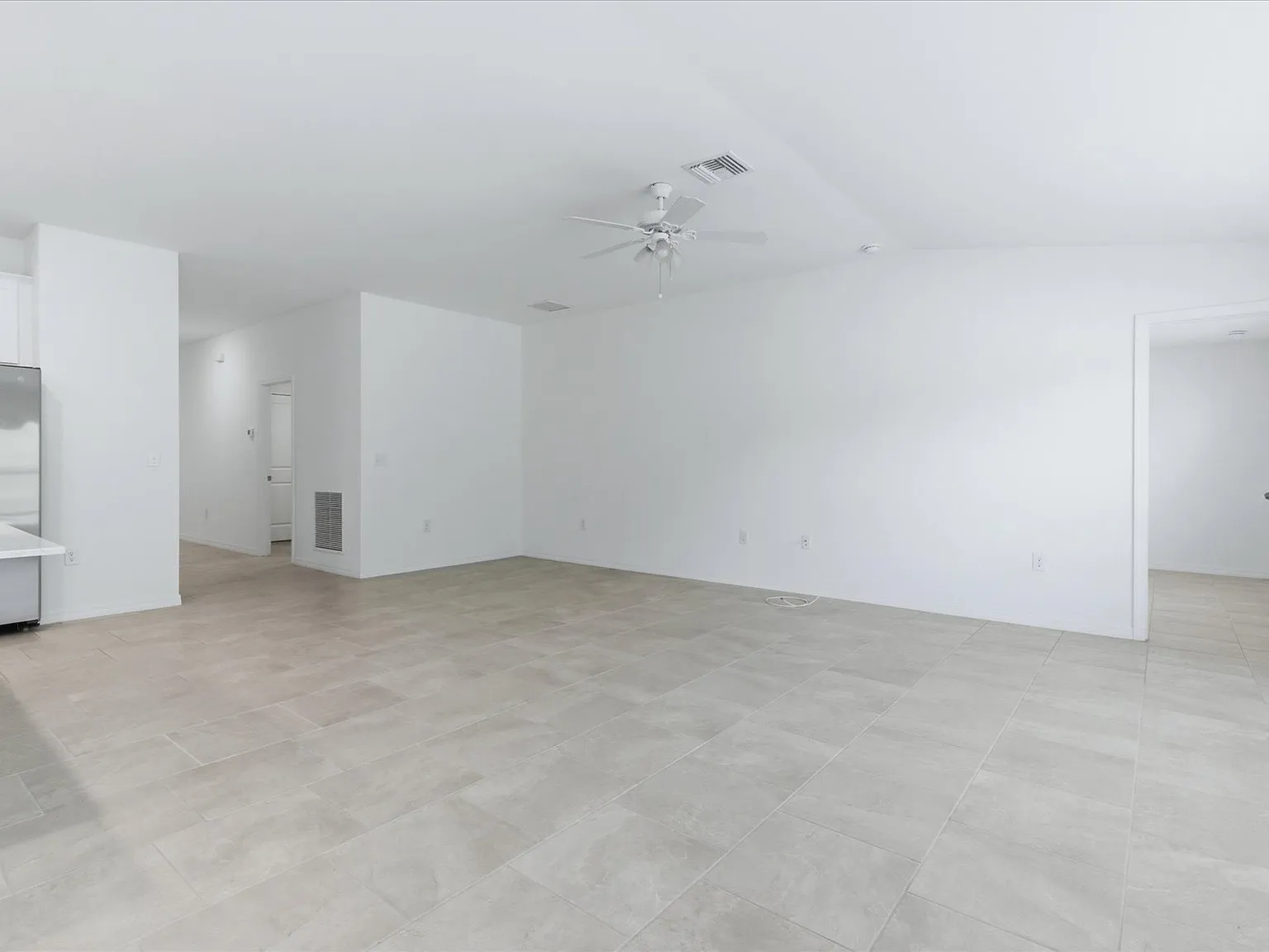 3911 Treasure Oak Way - 1 — Photo 3