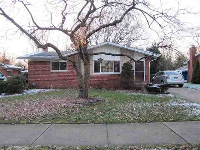1st image of 22079 Malden St