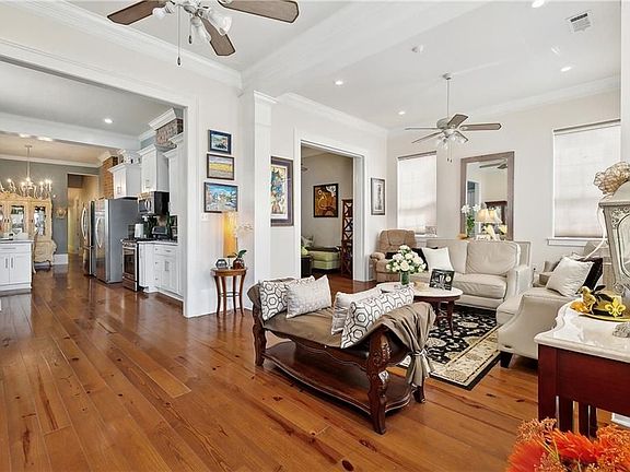 4th image of 727 N Salcedo St