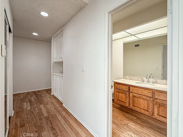 9201 Paso Robles Ave — Photo 26