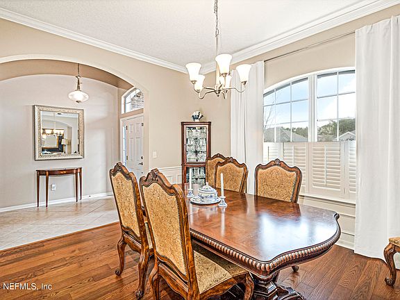 5th image of 1550 ROYAL COUNTY Drive